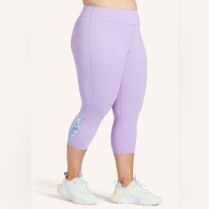 Peloton‎ Essential Mid-Rise Capri - Size XL - Purple - NWT